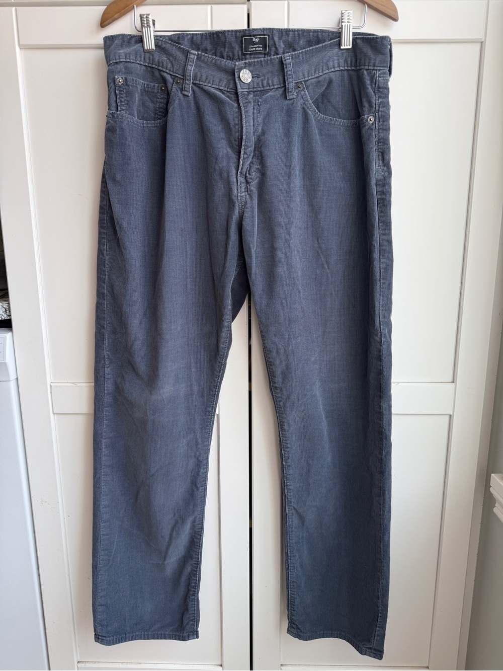 Gap Men’s 34x32 Dark Grey Corduroy Straight Fit Pants 100% Cotton Fall Winter
